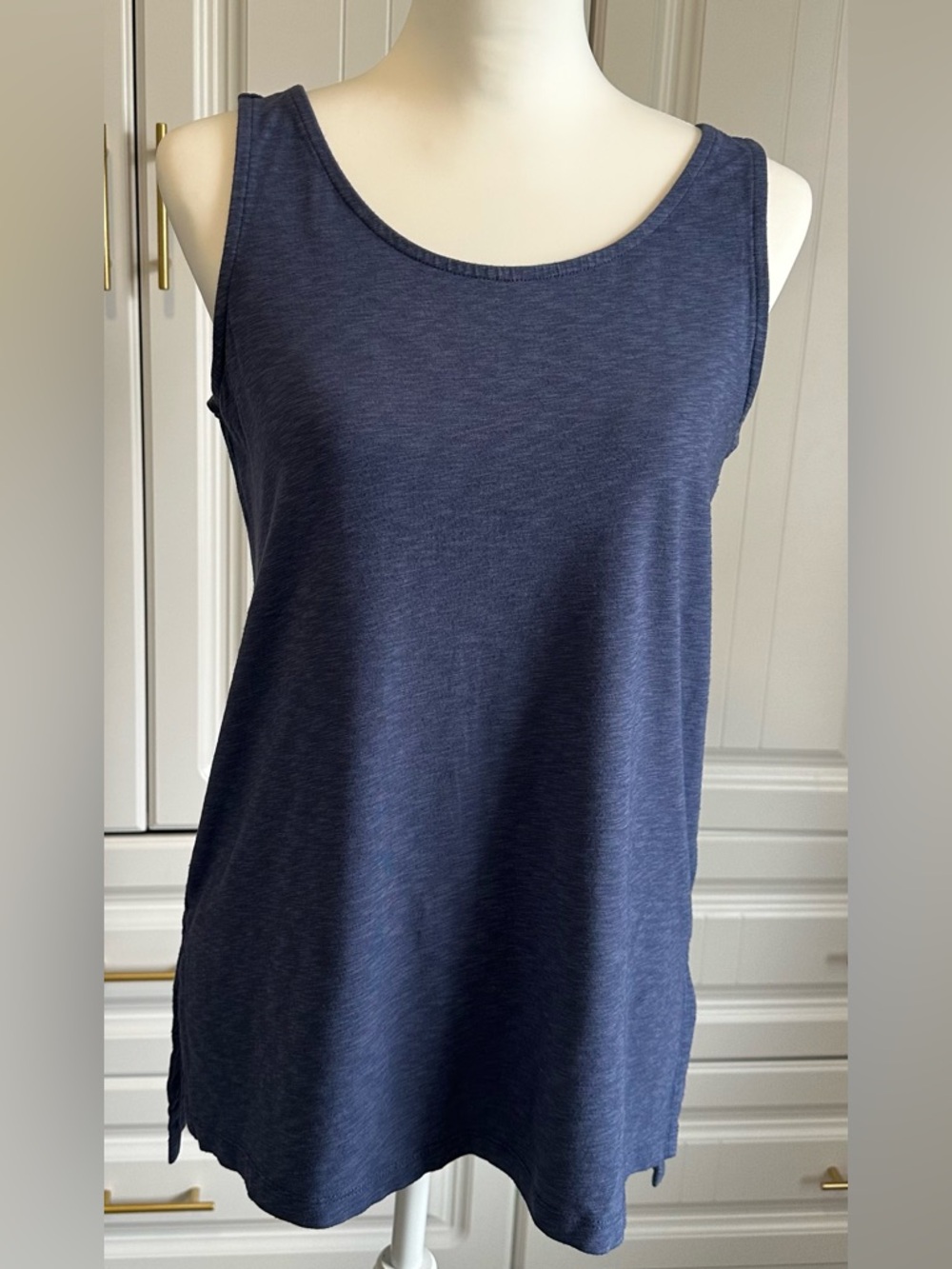 St. Tropez Navy Blue Sleeveless Tank Top-Size Medium